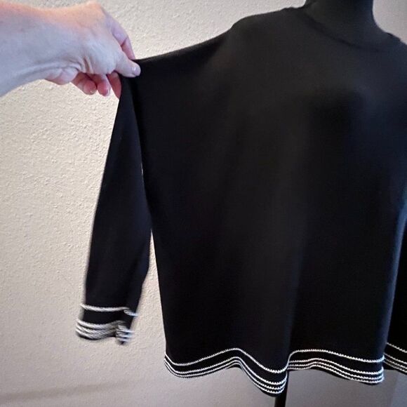 Tommy Hilfiger: Oversized Pullover Sweater, Black, X-Small - Picture 2 of 12